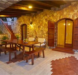 2 bedroom villa with pool, Castellammare del Golfo, sleeps 4